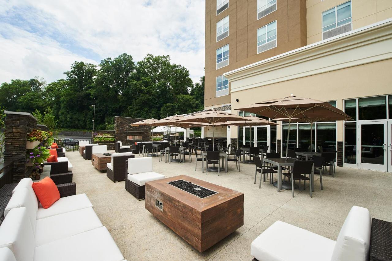 Holiday Inn & Suites Philadelphia W - Drexel Hill By Ihg Exterior photo